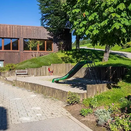 1614, Oberallgaeu, Schwimmbad, Sauna, Spielplatz *